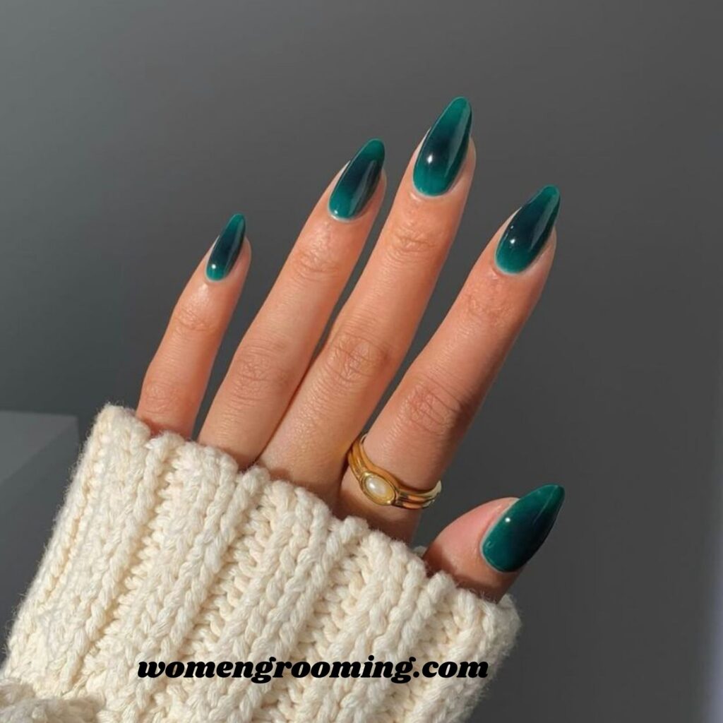 Aura Nails in Festive Shades