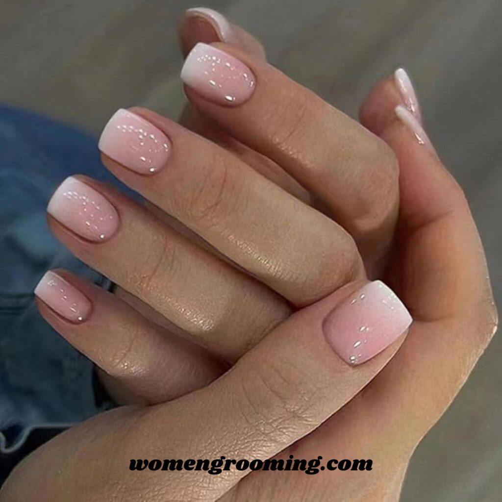 Short Glossy Nails (1)