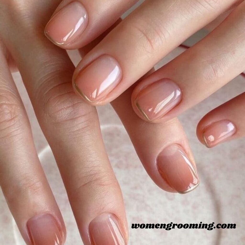Short Minimal Nails