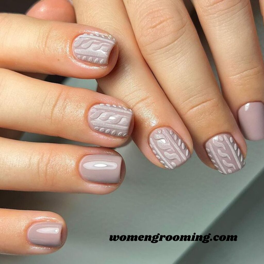 Sweater Pattern Nails