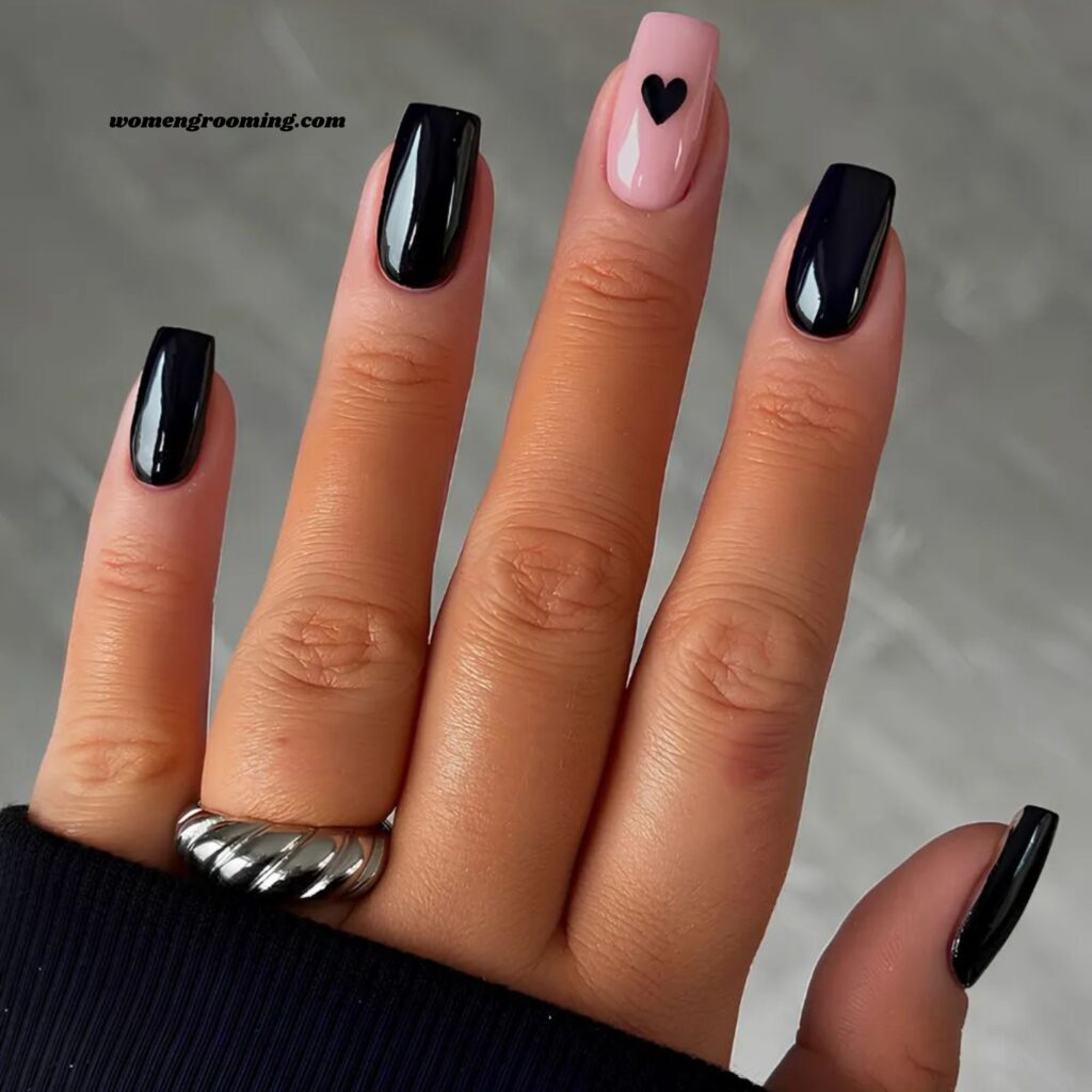 Black with Pearl Heart Accent