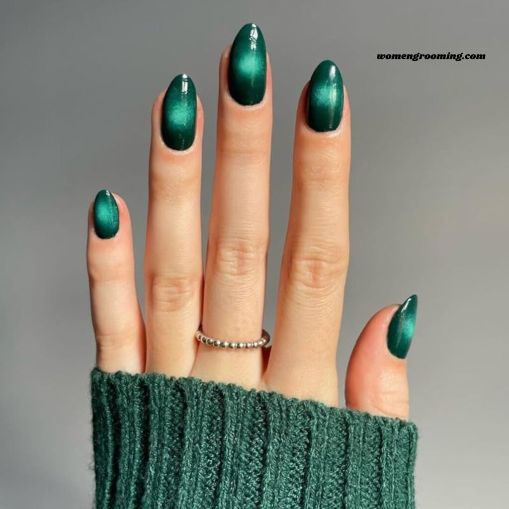 Forest Green Cat Eye Nails