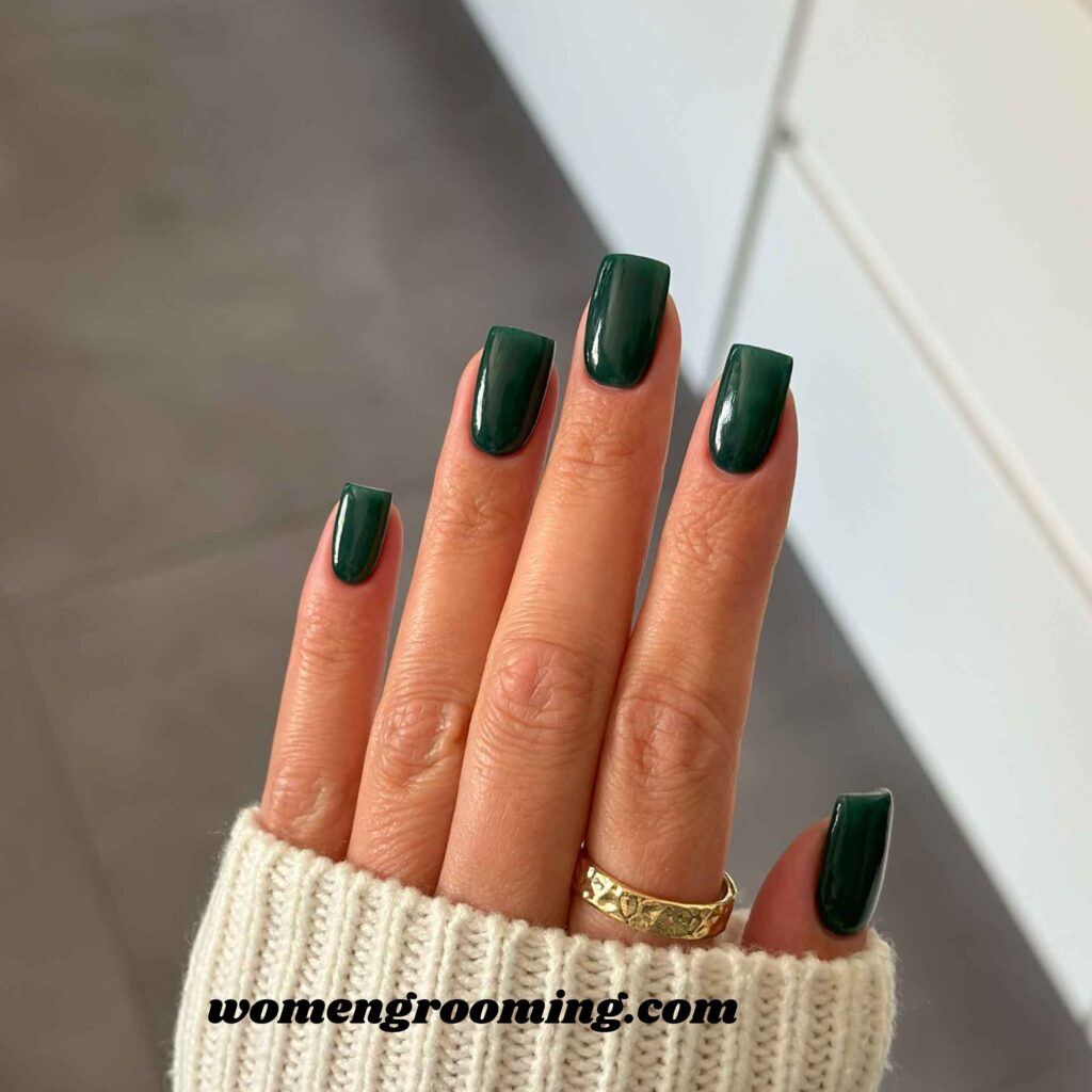Forest Green Nails