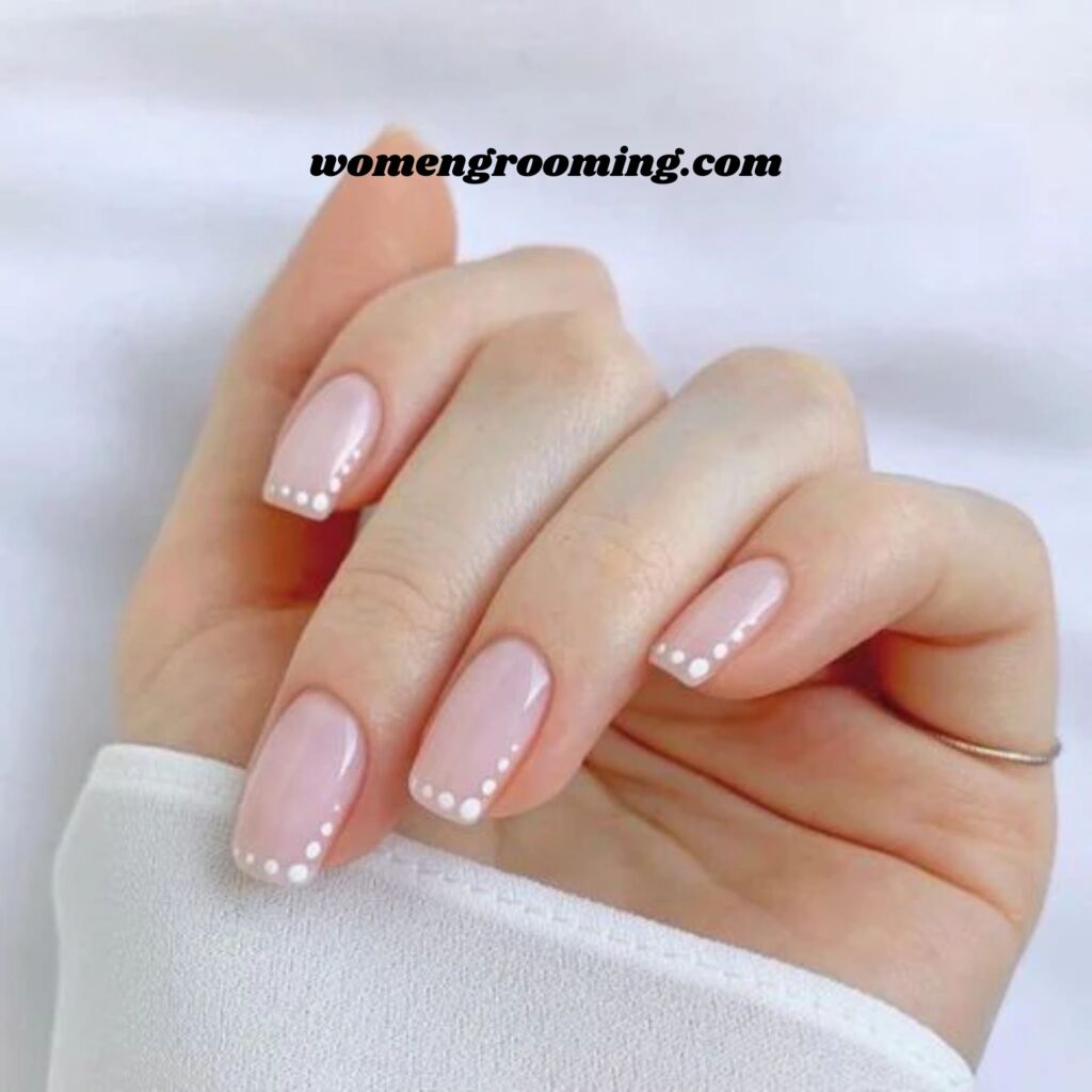 French Tips with Minimal Dots
