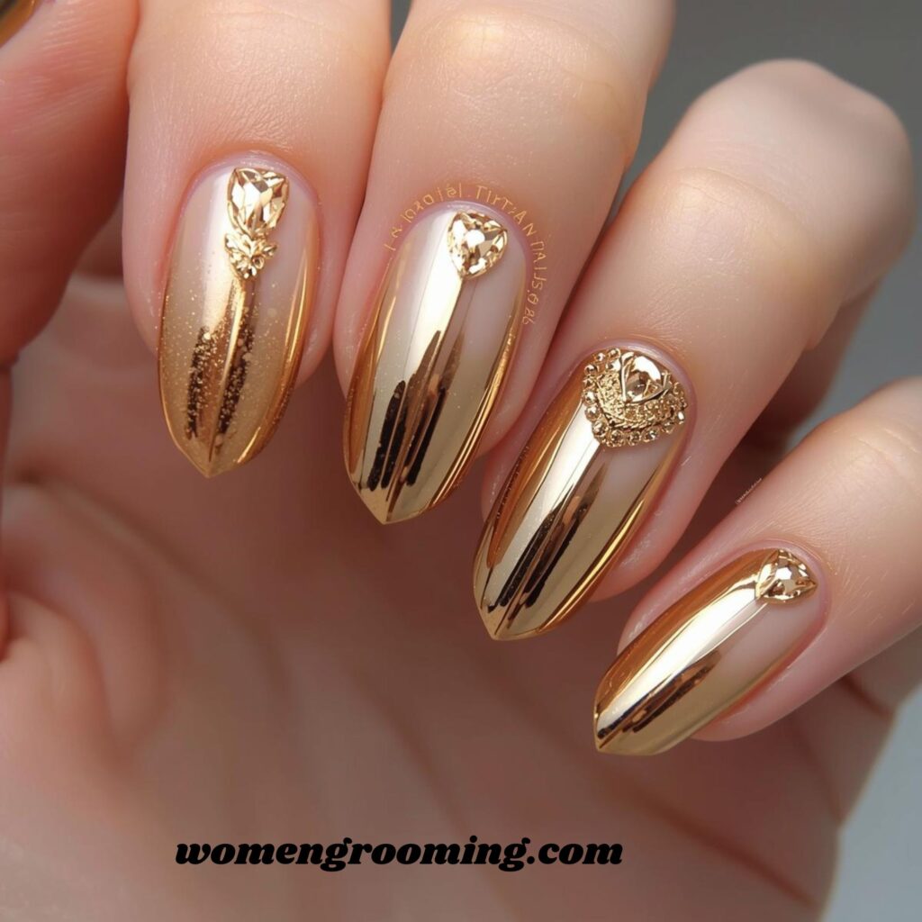 _Gold Chrome Accent Nails