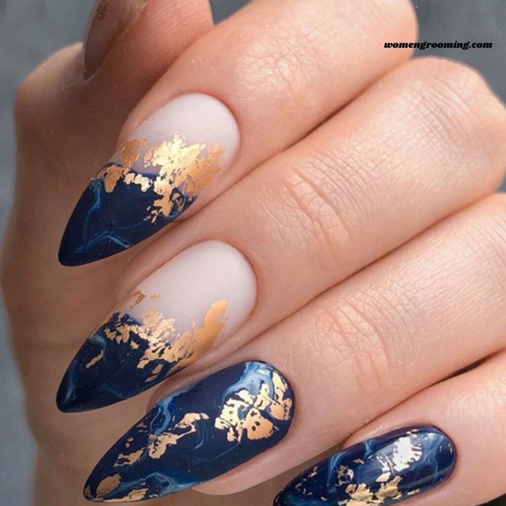 _Gold Foil Nails