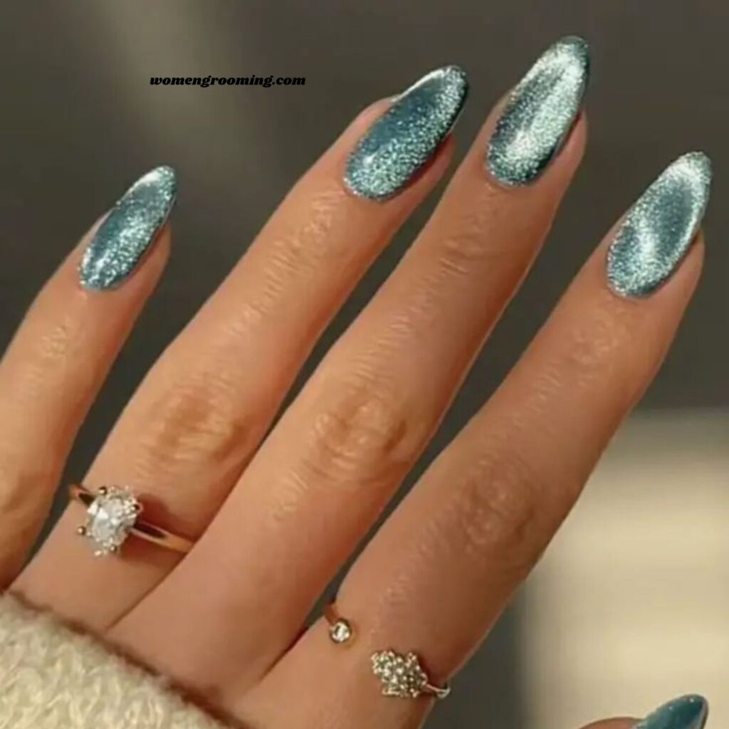 Ice Teal Cat Eye Nails