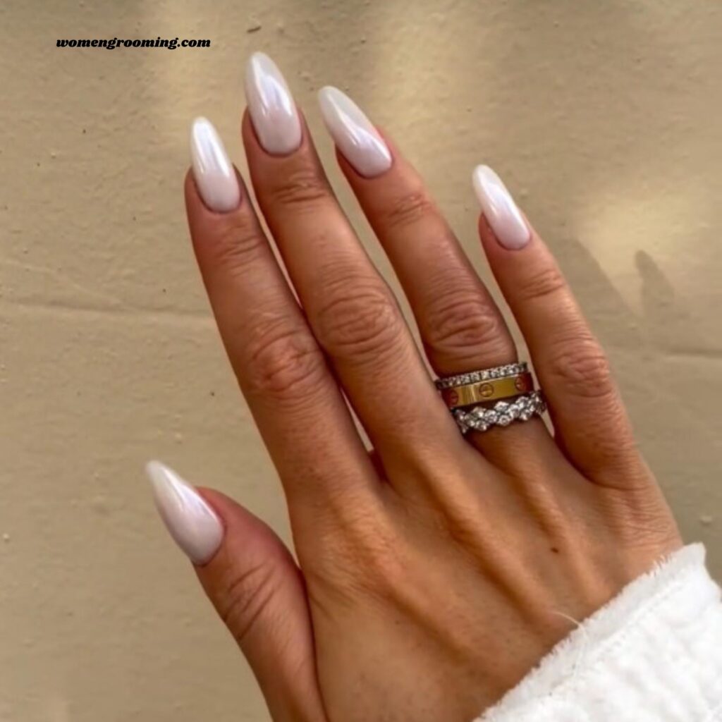Pearl Chrome Almond Nails (1)