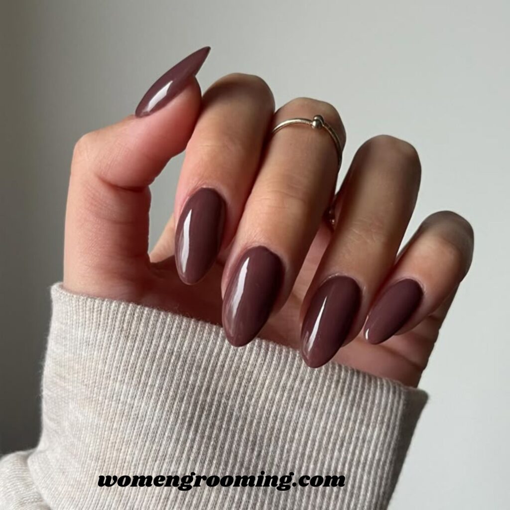 Polished Oak Brown Nails