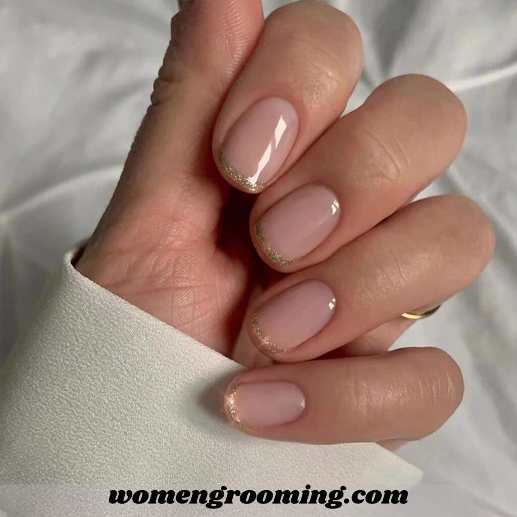 Short Nude Glitter Nails