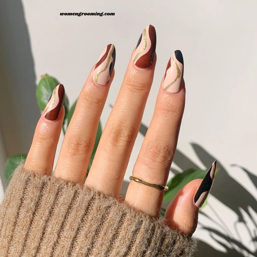 Swirl Almond Nails