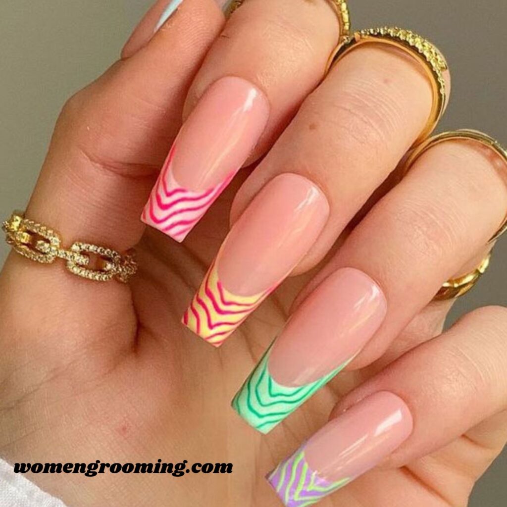 Swirl French Tips (1)