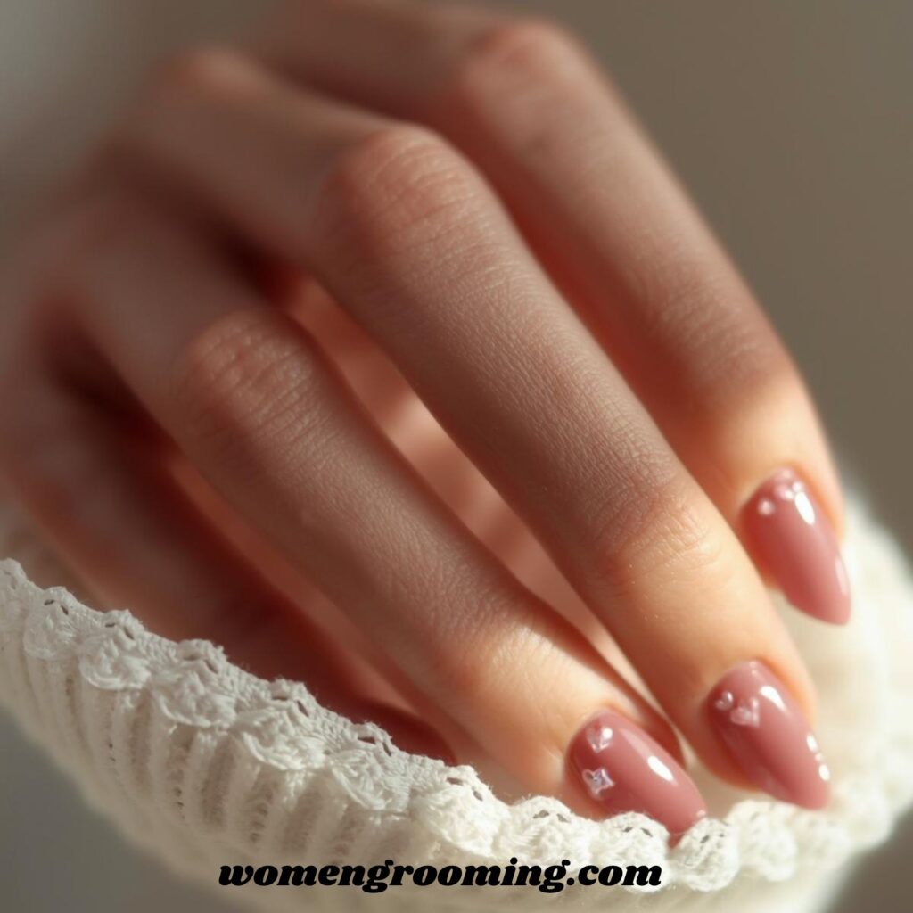 Tiny Heart Accent Nails