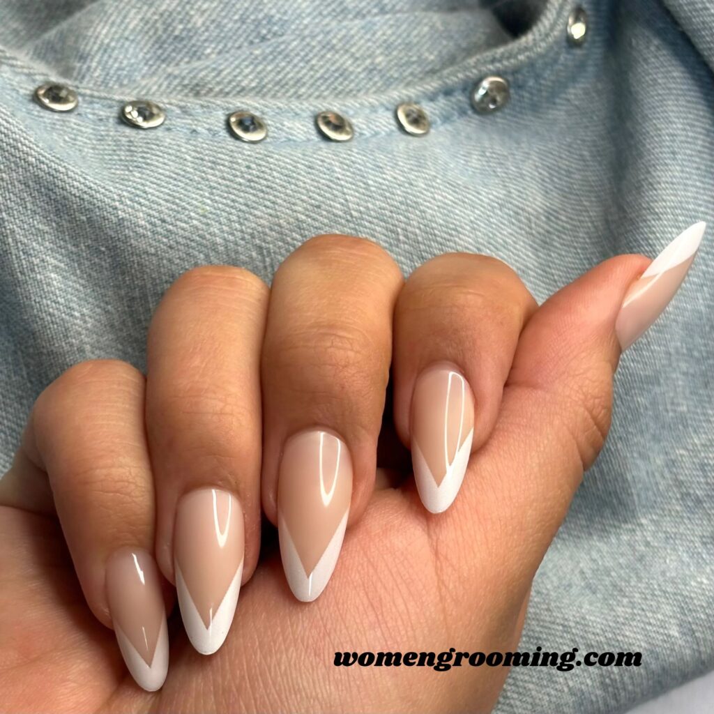 V-Shape French Tips (1)