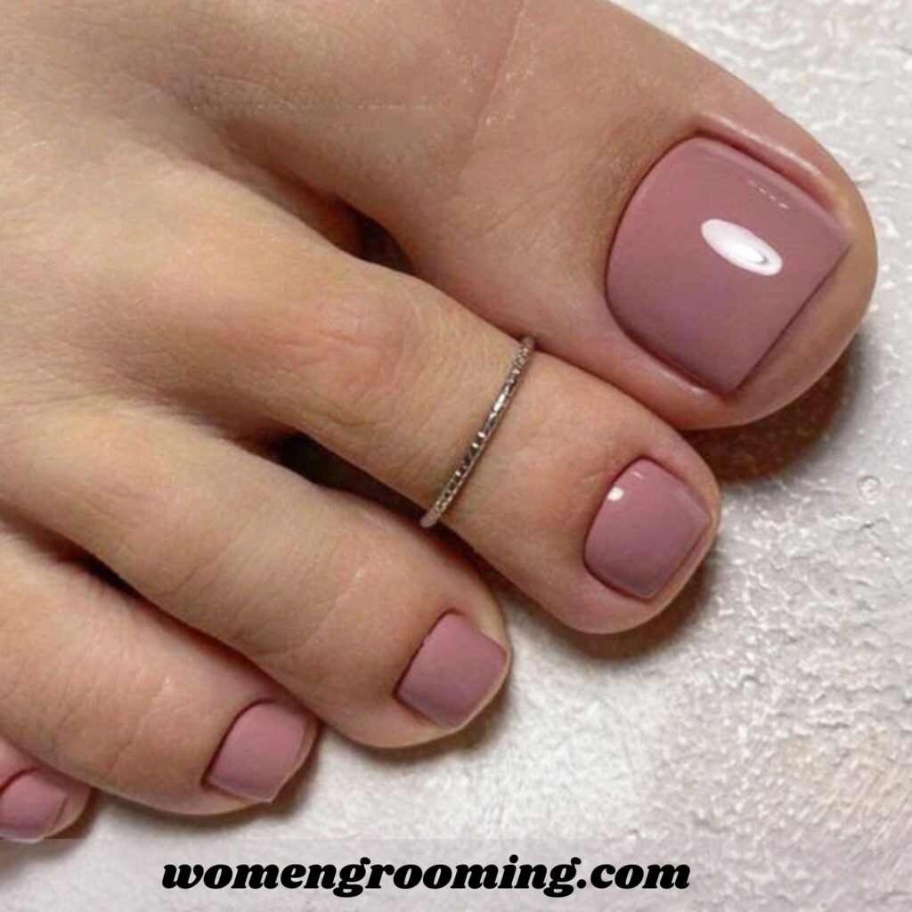 muted mauve toes
